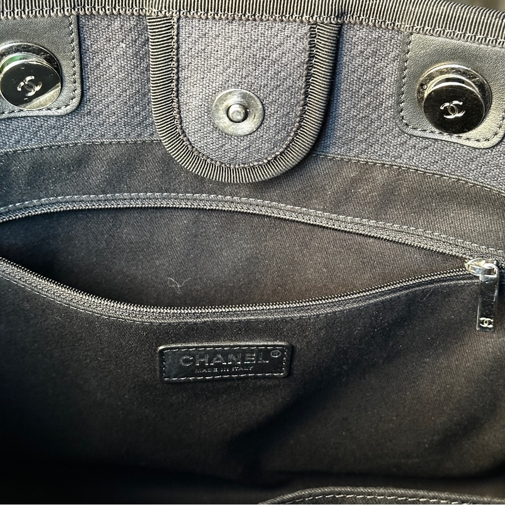 Chanel Large Shopper 30cm Black with Silver Hardware 2021 - Picture 12 of 14